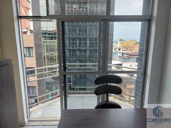 Sala Comercial à Venda, 28 m² em Jardim Vinte E Cinco De Agosto - Duque De Caxias