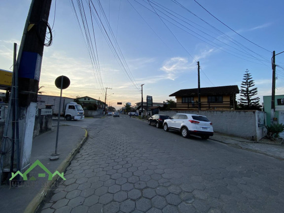 Imagem Sobrado com 3 Quartos à Venda, 282 m² em Centro - Balneário Barra Do Sul