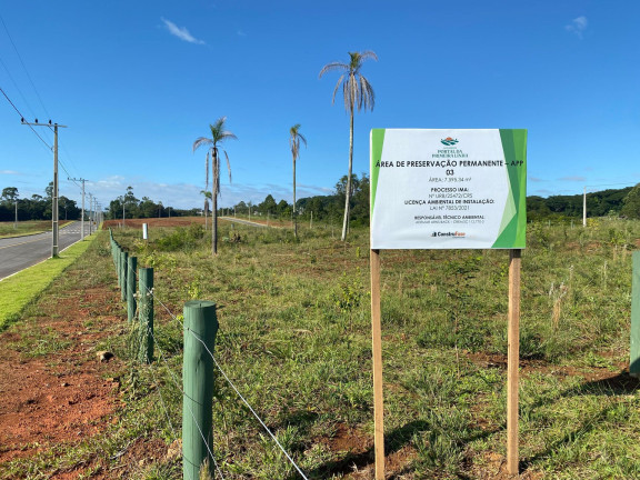 Imagem Terreno à Venda, 361 m² em Primeira Linha - Criciúma