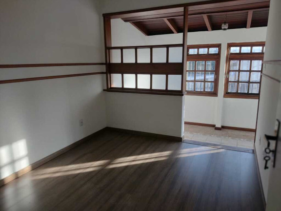 Imagem Casa com 2 Quartos à Venda, em Tristeza - Porto Alegre Imagem Casa com 2 Quartos à Venda, em Tristeza - Porto Alegre