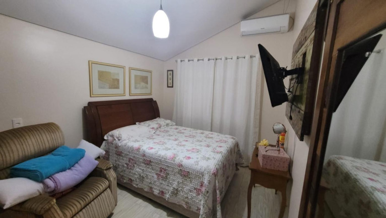 Imagem Casa com 2 Quartos à Venda, 120 m² em Adhemar Garcia - Joinville