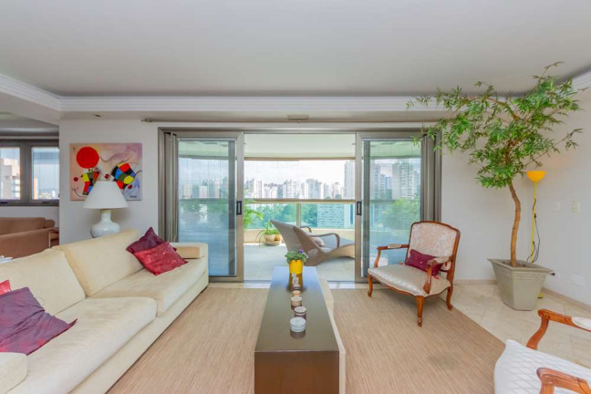 Imóvel com 4 Quartos à Venda, 228 m² em Vila Andrade - São Paulo