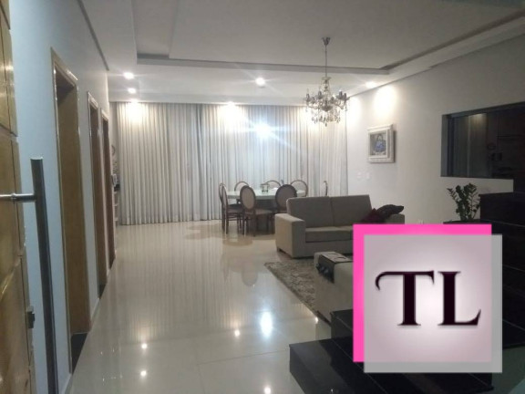 Imagem Casa com 5 Quartos à Venda, 300 m² em Parque Vivaldi Leite Ribeiro - Poços De Caldas Imagem Casa com 5 Quartos à Venda, 300 m² em Parque Vivaldi Leite Ribeiro - Poços De Caldas