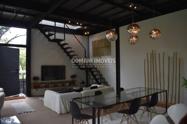 Imagem Casa com 4 Quartos à Venda, 192 m² em Região Da Vila Inglesa - Campos Do Jordão