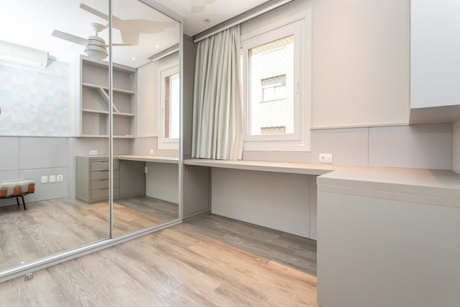 Imagem Apartamento com 4 Quartos à Venda, 217 m² em Petrópolis - Porto Alegre