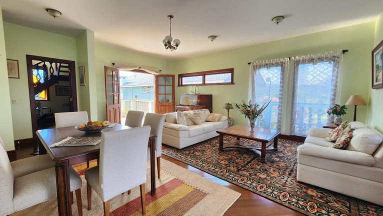 Imagem Casa com 3 Quartos à Venda, 450 m² em Golfe - Teresópolis Imagem Casa com 3 Quartos à Venda, 450 m² em Golfe - Teresópolis