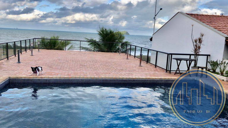 Imagem Casa com 5 Quartos à Venda, 850 m² em Centro - Balneário Piçarras