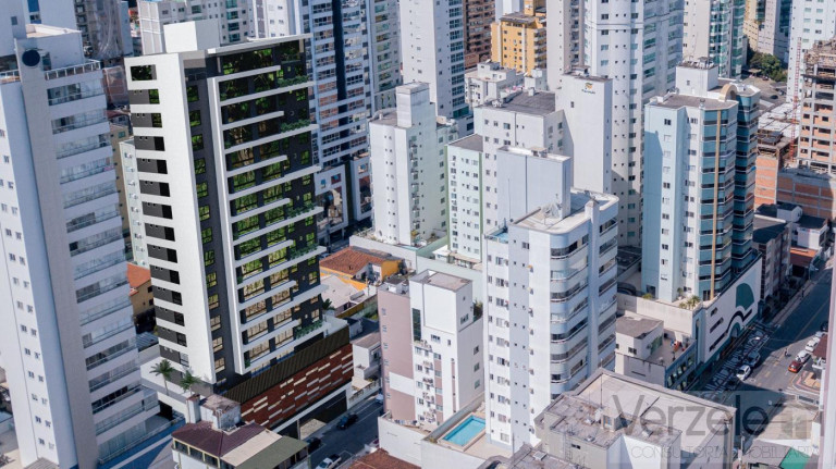 Imagem Imóvel com 3 Quartos à Venda, 132 m² em Pioneiros - Balneário Camboriú