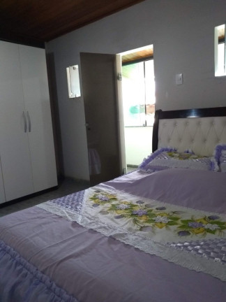 Imagem Casa com 4 Quartos à Venda, 200 m² em Feira V - Feira De Santana Imagem Casa com 4 Quartos à Venda, 200 m² em Feira V - Feira De Santana