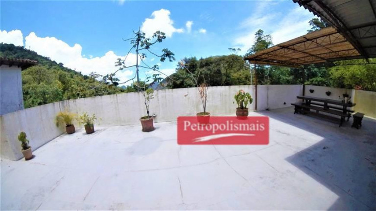Imagem Casa com 3 Quartos à Venda, em São Sebastião - Petrópolis Imagem Casa com 3 Quartos à Venda, em São Sebastião - Petrópolis