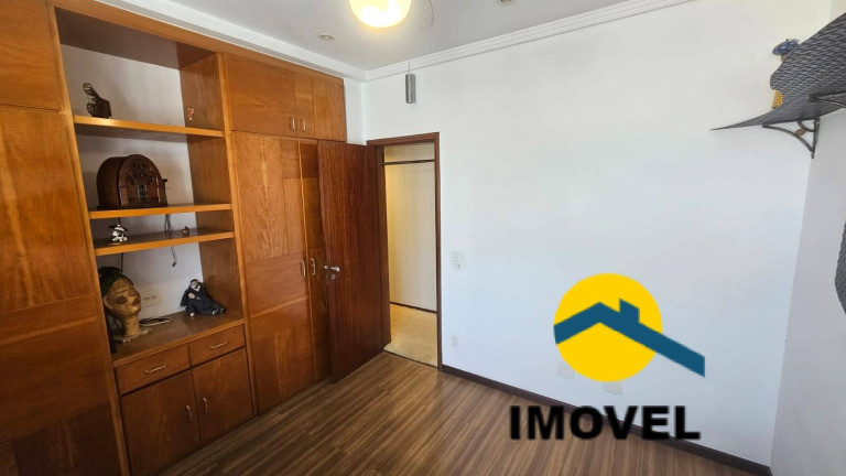 Imagem Apartamento com 4 Quartos à Venda, 250 m² em Icaraí - Niterói