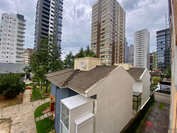 Imagem Kitnet com 1 Quarto à Venda, 32 m² em Praia Grande - Torres Imagem Kitnet com 1 Quarto à Venda, 32 m² em Praia Grande - Torres