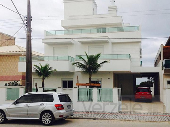 Imagem Casa com 6 Quartos à Venda, 500 m² em Mariscal - Bombinhas Imagem Casa com 6 Quartos à Venda, 500 m² em Mariscal - Bombinhas