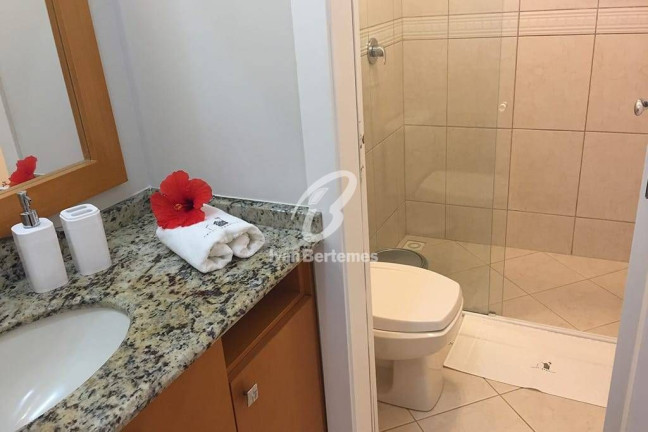 Imagem Sobrado com 4 Quartos para Temporada, em Canto Grande - Bombinhas Imagem Sobrado com 4 Quartos para Temporada, em Canto Grande - Bombinhas