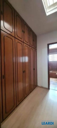 Imagem Casa com 3 Quartos à Venda, 400 m² em Vila Bastos - Santo André Imagem Casa com 3 Quartos à Venda, 400 m² em Vila Bastos - Santo André