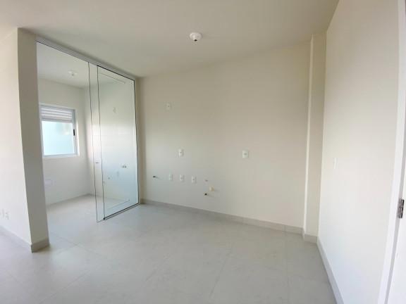 Imagem Apartamento com 2 Quartos à Venda, 66 m² em Santa Catarina - Criciúma