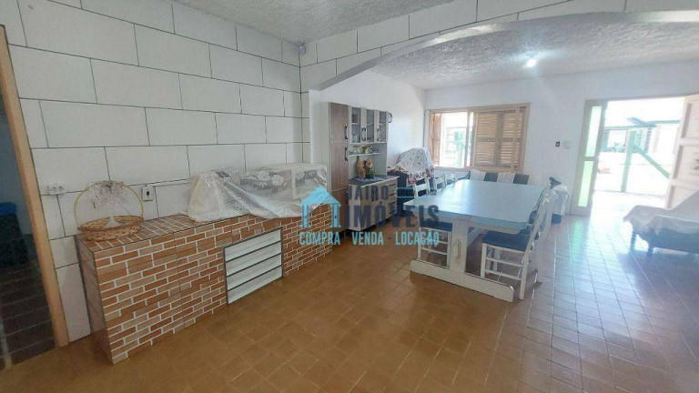 Imagem Casa com 5 Quartos à Venda, 450 m² em Centro - Balneário Pinhal Imagem Casa com 5 Quartos à Venda, 450 m² em Centro - Balneário Pinhal