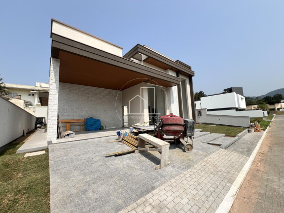 Imagem Casa com 3 Quartos à Venda, 400 m² em Ingleses Do Rio Vermelho - Florianópolis Imagem Casa com 3 Quartos à Venda, 400 m² em Ingleses Do Rio Vermelho - Florianópolis