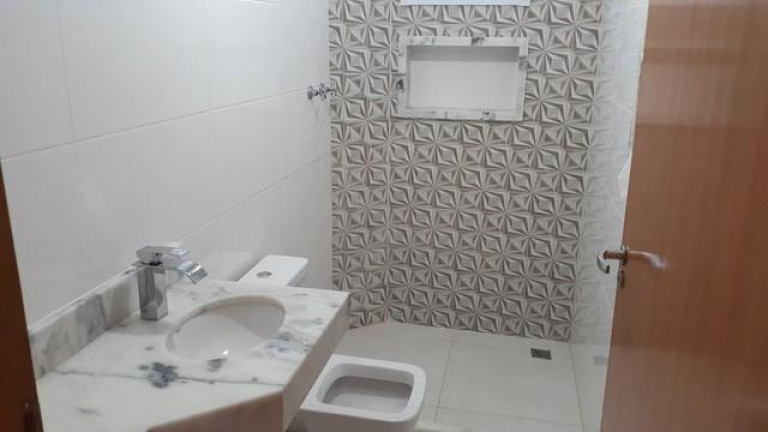 Imagem Casa com 3 Quartos à Venda, 120 m² em Aparecida - Santos Imagem Casa com 3 Quartos à Venda, 120 m² em Aparecida - Santos