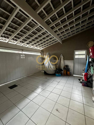 Imagem Casa com 5 Quartos à Venda, 500 m² em Canto Do Forte - Praia Grande Imagem Casa com 5 Quartos à Venda, 500 m² em Canto Do Forte - Praia Grande