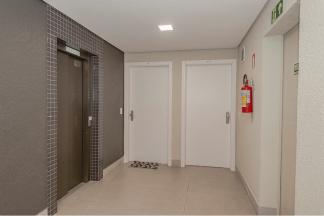 Imagem Imóvel com 2 Quartos à Venda, 63 m² em Jardim Do Salso - Porto Alegre Imagem Imóvel com 2 Quartos à Venda, 63 m² em Jardim Do Salso - Porto Alegre