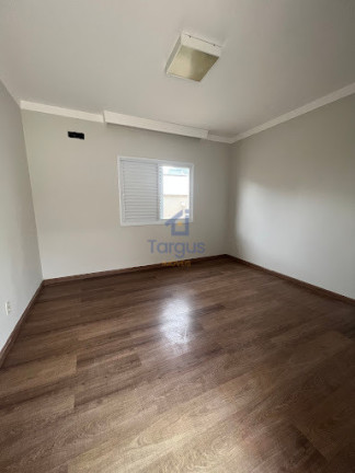 Imagem Casa com 3 Quartos à Venda, 250 m² em Jardim Santa Helena - Bragança Paulista