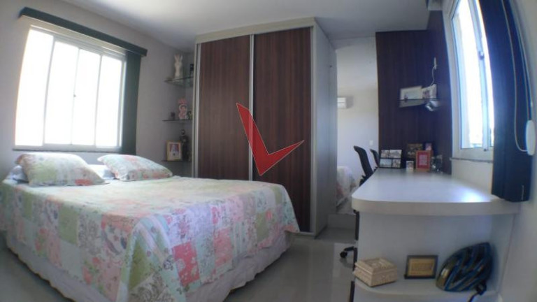 Imagem Casa com 4 Quartos à Venda, 235 m² em Cidade Dos Funcionários - Fortaleza Imagem Casa com 4 Quartos à Venda, 235 m² em Cidade Dos Funcionários - Fortaleza