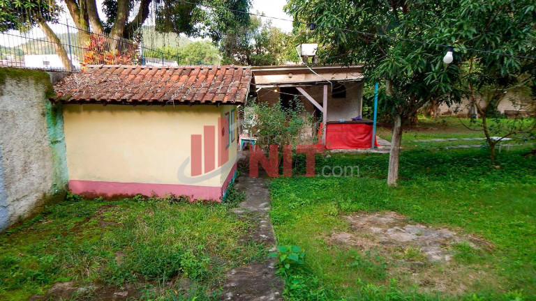 Imagem Terreno à Venda, 750 m² em Maria Paula - Niterói