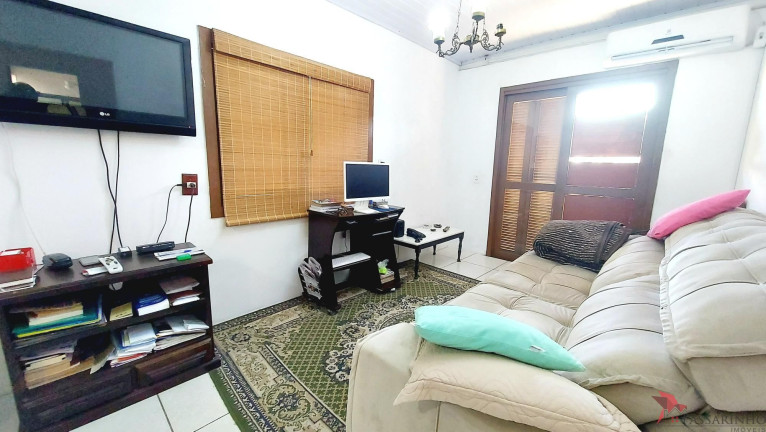 Imagem Casa com 6 Quartos à Venda, 220 m² em Getúlio Vargas - Torres Imagem Casa com 6 Quartos à Venda, 220 m² em Getúlio Vargas - Torres
