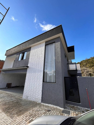 Imagem Casa com 3 Quartos à Venda, em Varginha - Nova Friburgo Imagem Casa com 3 Quartos à Venda, em Varginha - Nova Friburgo