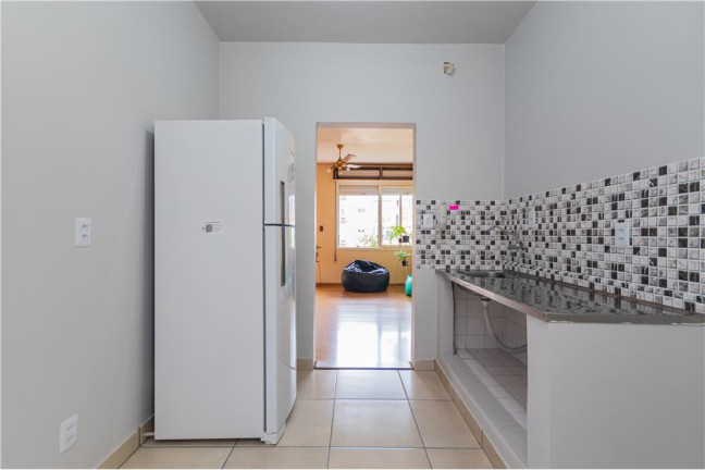 Imagem Imóvel com 2 Quartos à Venda, em Menino Deus - Porto Alegre Imagem Imóvel com 2 Quartos à Venda, em Menino Deus - Porto Alegre
