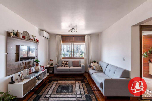 Imagem Apartamento com 3 Quartos à Venda, 158 m² em Rio Branco - Porto Alegre Imagem Apartamento com 3 Quartos à Venda, 158 m² em Rio Branco - Porto Alegre