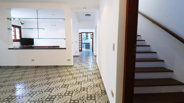 Imagem Casa com 3 Quartos à Venda, em Remédios - Osasco Imagem Casa com 3 Quartos à Venda, em Remédios - Osasco