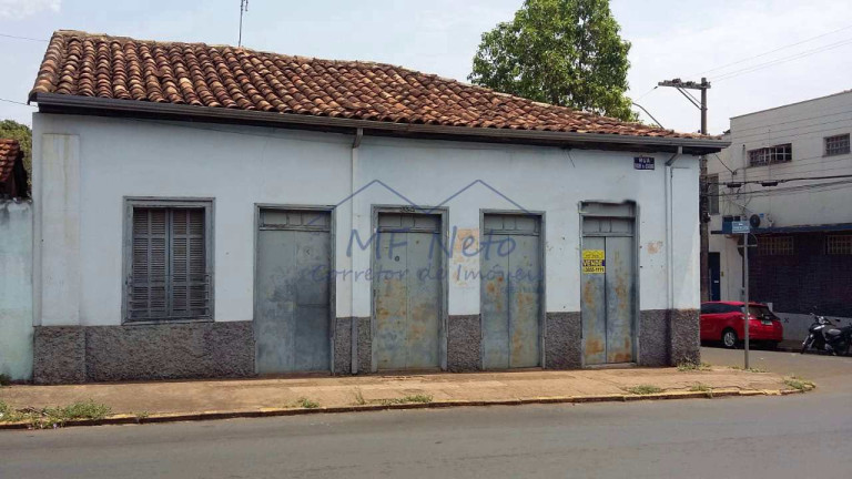 Imóvel Comercial à Venda, 475 m² em Centro - Pirassununga