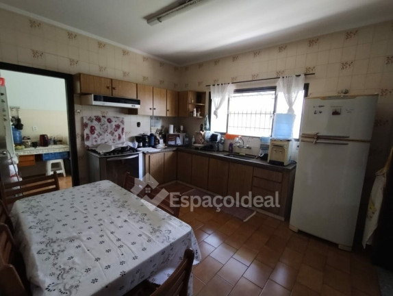 Imagem Casa com 3 Quartos à Venda, 209 m² em Vila Nova Irerê - Lençóis Paulista Imagem Casa com 3 Quartos à Venda, 209 m² em Vila Nova Irerê - Lençóis Paulista