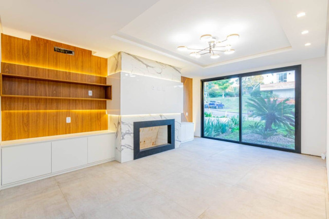 Imagem Casa com 3 Quartos à Venda, 330 m² em Cocão - Viamão