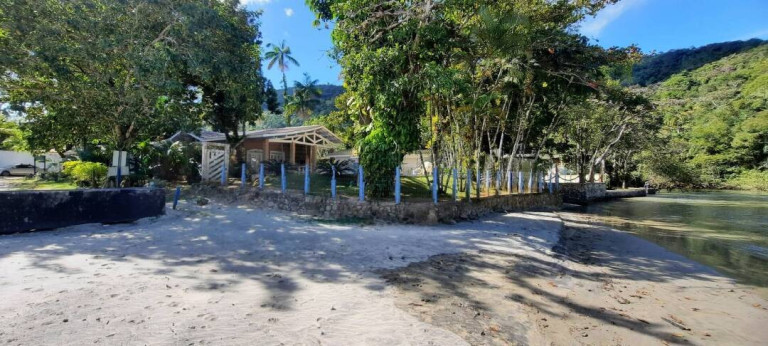 Imagem Casa com 4 Quartos para Alugar, 200 m² em Tabatinga - Caraguatatuba Imagem Casa com 4 Quartos para Alugar, 200 m² em Tabatinga - Caraguatatuba