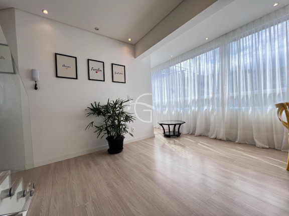 Imagem Imóvel com 2 Quartos à Venda, 129 m² em Costa E Silva - Joinville Imagem Imóvel com 2 Quartos à Venda, 129 m² em Costa E Silva - Joinville