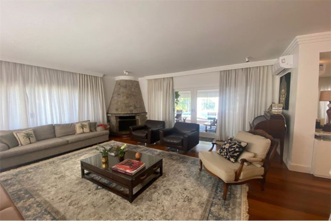 Imagem Casa com 4 Quartos à Venda, 485 m² em Vila De São Fernando - Cotia