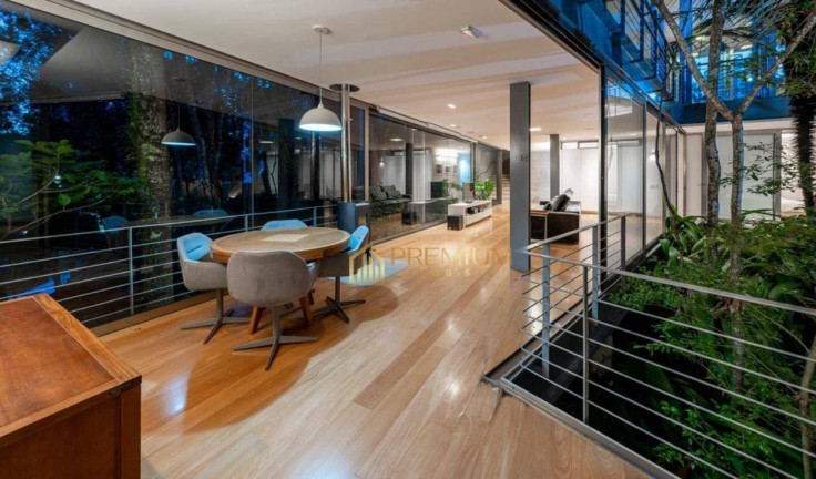 Imagem Sobrado com 4 Quartos à Venda, 1.266 m² em Jardim Portugal - São José Dos Campos