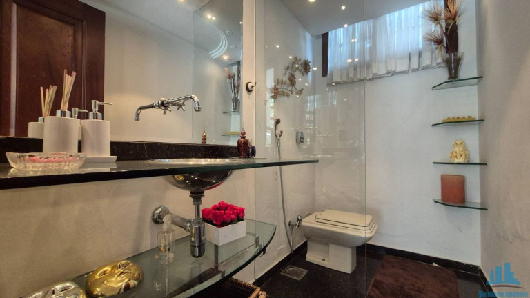 Imagem Casa com 5 Quartos à Venda, 600 m² em São Francisco - Niterói Imagem Casa com 5 Quartos à Venda, 600 m² em São Francisco - Niterói