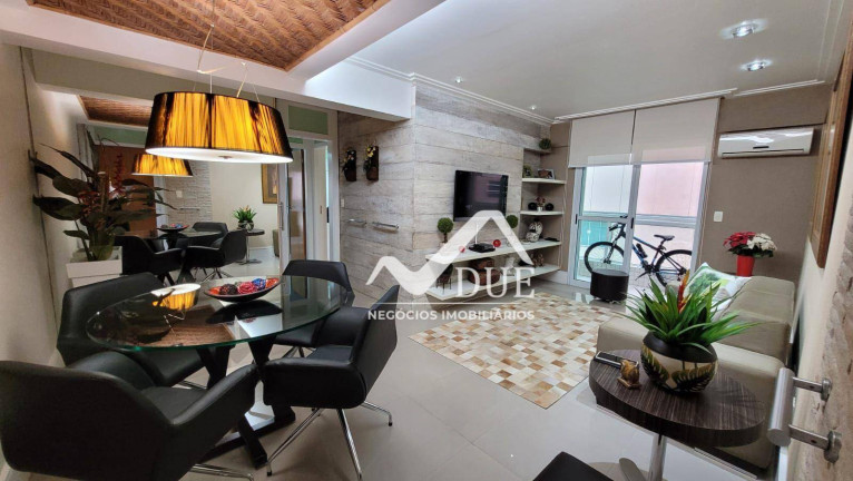 Apartamento com 2 Quartos à Venda, 75 m² em Gonzaga - Santos