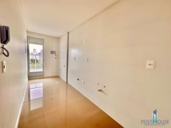 Imagem Apartamento com 2 Quartos à Venda, 75 m² em Tabuleiro - Camboriú