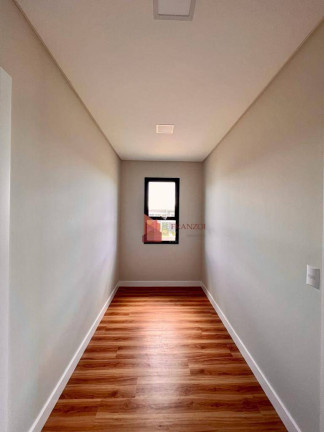 Imagem Sobrado com 4 Quartos à Venda, 265 m² em Santa Regina - Camboriú Imagem Sobrado com 4 Quartos à Venda, 265 m² em Santa Regina - Camboriú