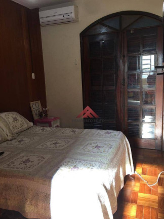 Imagem Casa com 4 Quartos à Venda, 350 m² em Fonseca - Niterói Imagem Casa com 4 Quartos à Venda, 350 m² em Fonseca - Niterói