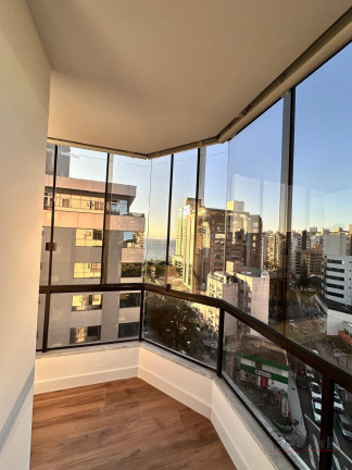 Imagem Apartamento com 4 Quartos à Venda, em Centro - Florianópolis Imagem Apartamento com 4 Quartos à Venda, em Centro - Florianópolis