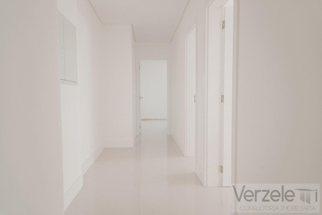 Imagem Apartamento com 4 Quartos à Venda, 173 m² em Praia Brava - Itajaí Imagem Apartamento com 4 Quartos à Venda, 173 m² em Praia Brava - Itajaí