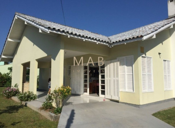 Imagem Casa com 4 Quartos à Venda, 250 m² em Daniela - Florianópolis