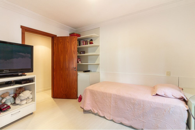 Imagem Imóvel com 4 Quartos à Venda, em Petrópolis - Porto Alegre Imagem Imóvel com 4 Quartos à Venda, em Petrópolis - Porto Alegre