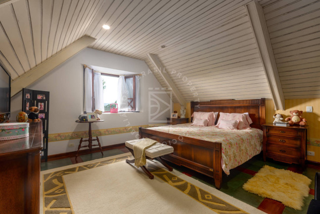 Imagem Casa com 5 Quartos à Venda, 1 m² em Jardim Manancial - Campos Do Jordão Imagem Casa com 5 Quartos à Venda, 1 m² em Jardim Manancial - Campos Do Jordão